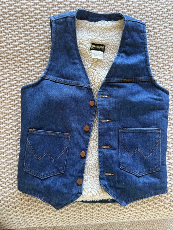 Wrangler Jackets & Blazers - Late 70s Vintage Wrangler Blue no fault Denim Sherpa lined Vest